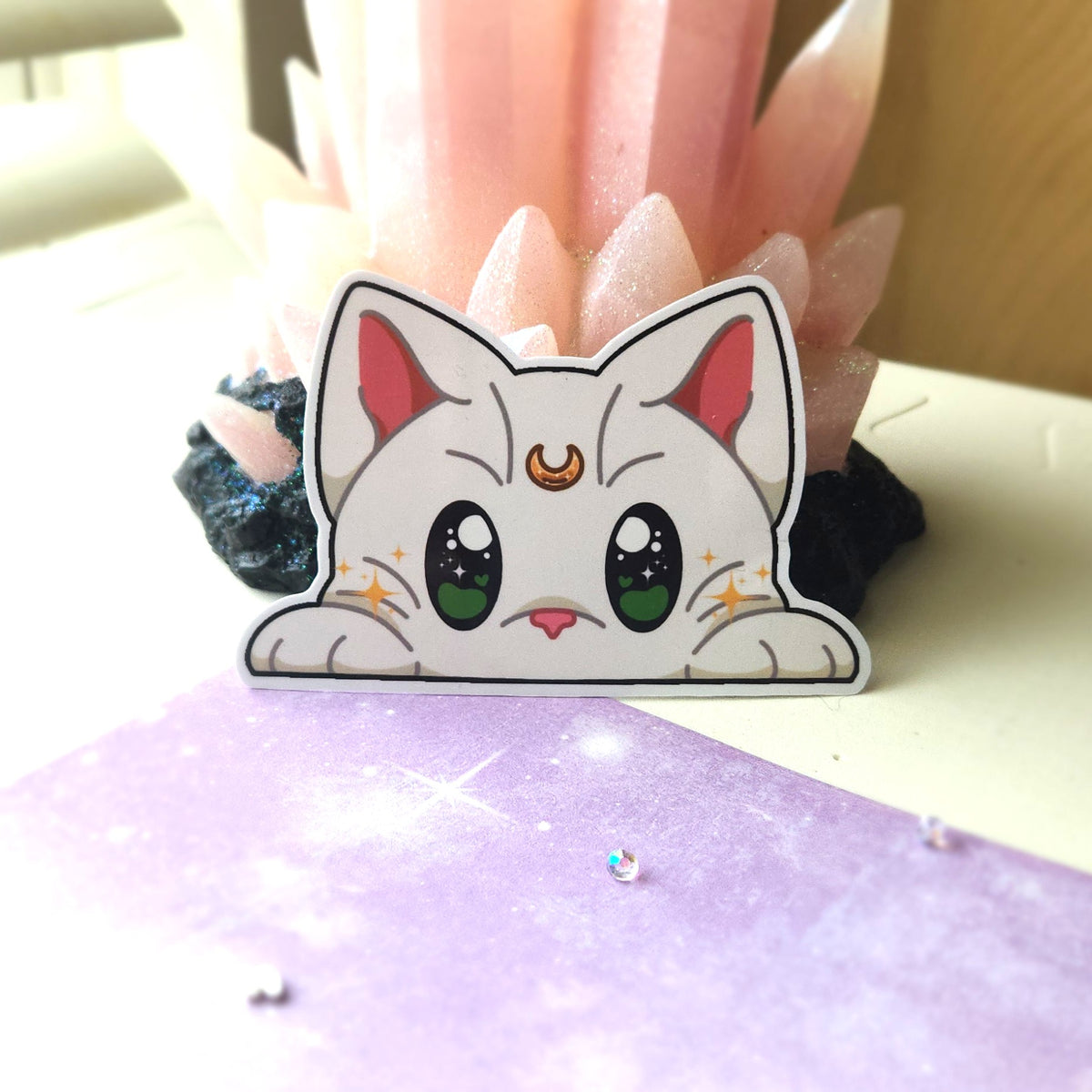 White Moon Cat Peeker *RETIRING*